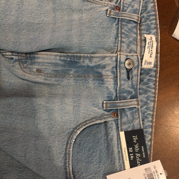 Curve Love High Rise 90s Relaxed Jean - Picture 6 of 6